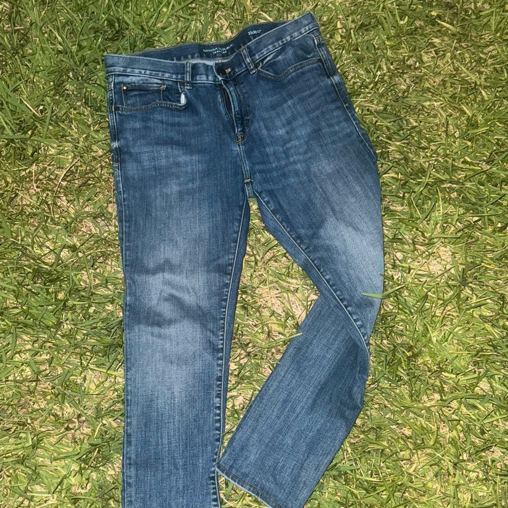 Banana Republic Blue Slim Jeans Comfortable and Stylish